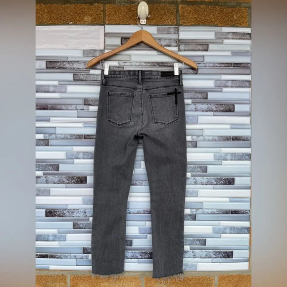 RTA Crop distress jeans size 24 - Picture 6 of 11